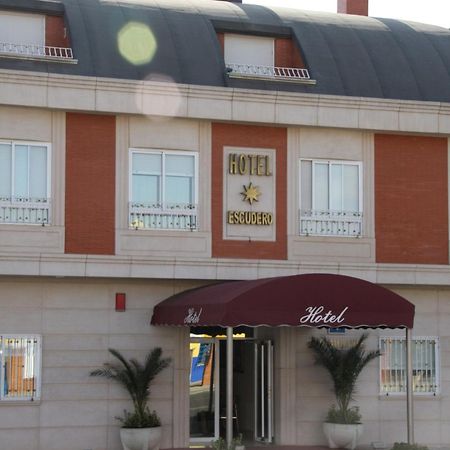 Hotel Escudero ซิวดัดเรอัล ภายนอก รูปภาพ