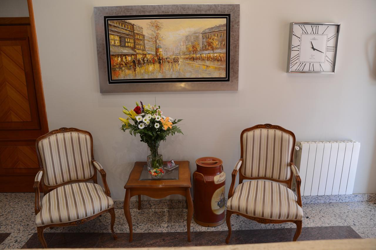 Hotel Escudero ซิวดัดเรอัล ภายนอก รูปภาพ